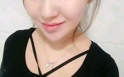 殴美美白老妇大BBOOSS